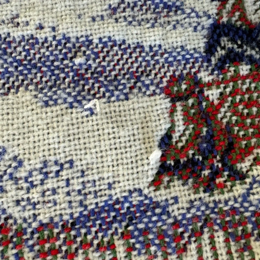 Chatham Christmas Blanket Throw Collectible 58x48” City‎ Skyscrapers Snow Horse